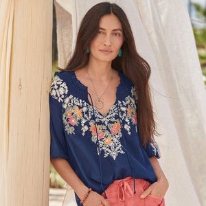 Sundance Women's Preeda Top in Navy Blue, Medium